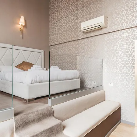 Penthouse - Private