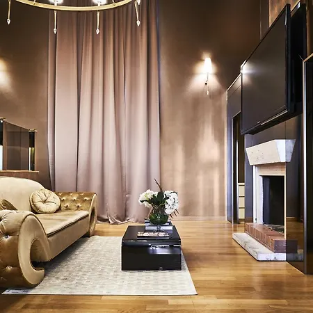 Penthouse - Private