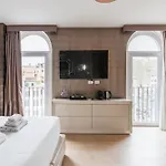 Maison d'hôtes Penthouse - Private 4*