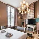 Penthouse - Private Maison d'hôtes 4*