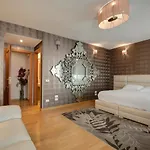Penthouse - Private Maison d'hôtes 4*