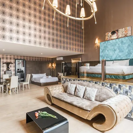 Penthouse - Private