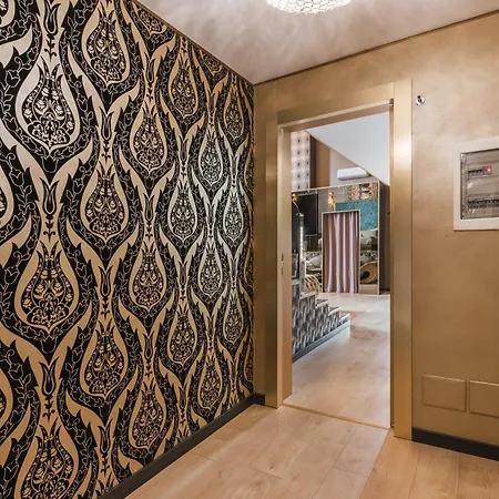 Πανσιόν Penthouse - Private 4*