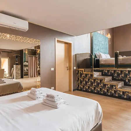 Penthouse - Private