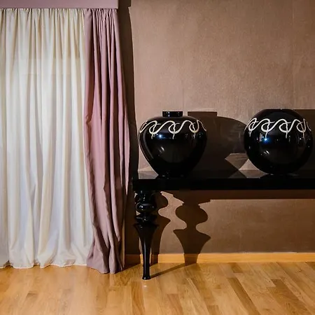 Penthouse - Private