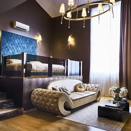 Penthouse - Private